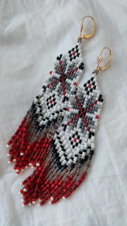 Сережки з бісеру