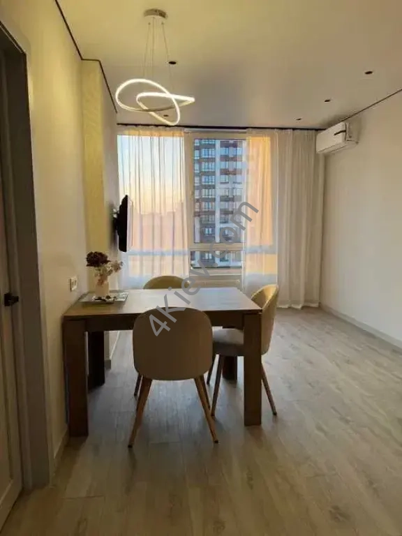 Продам 1 кім Варшавський Варшавский 2