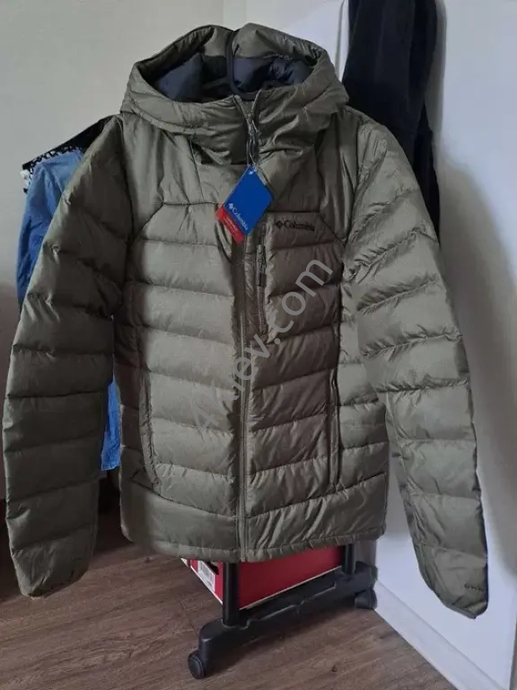 Пуховик Columbia зимова куртка розмір S, натуральний пух. Оригінал США