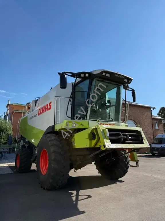 Зернозбиральний комбайн Claas Lexion 580