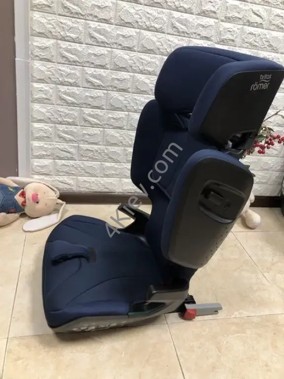 Автокрісло BRITAX ROMER KIDFIX I-Size Група 2/3 (15-36кг) бустер