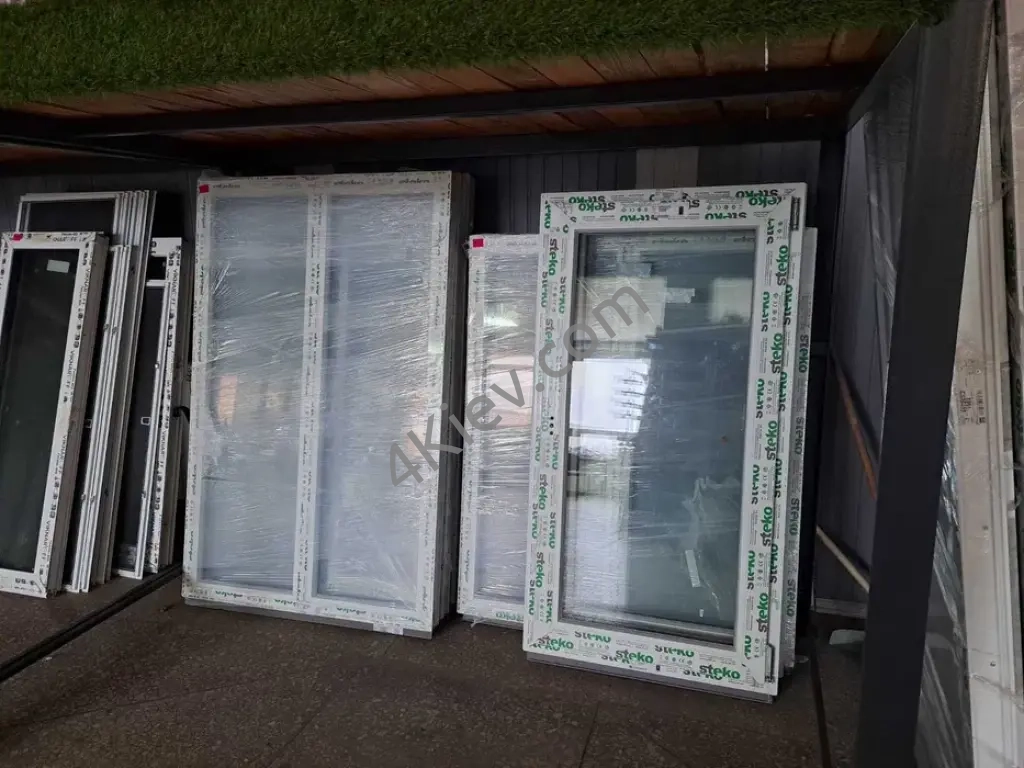 Розпродаж металопластикових вікон та дверей зі складу Київ