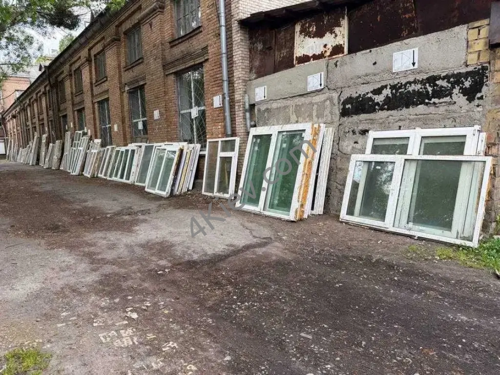 Вікна металопластикові Склад вікон та дверей БУ м. Шулявська.