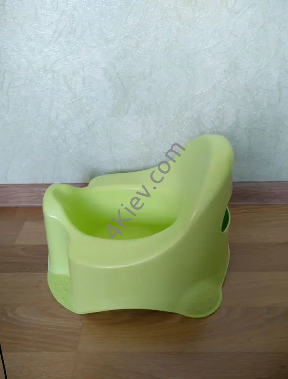 Дуже зручний та якісний горщик ,