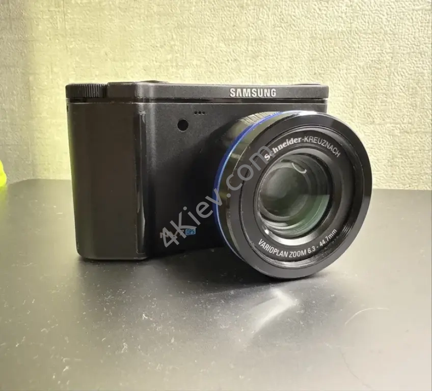 Цифровий фотоапарат Samsung NV7 OPS