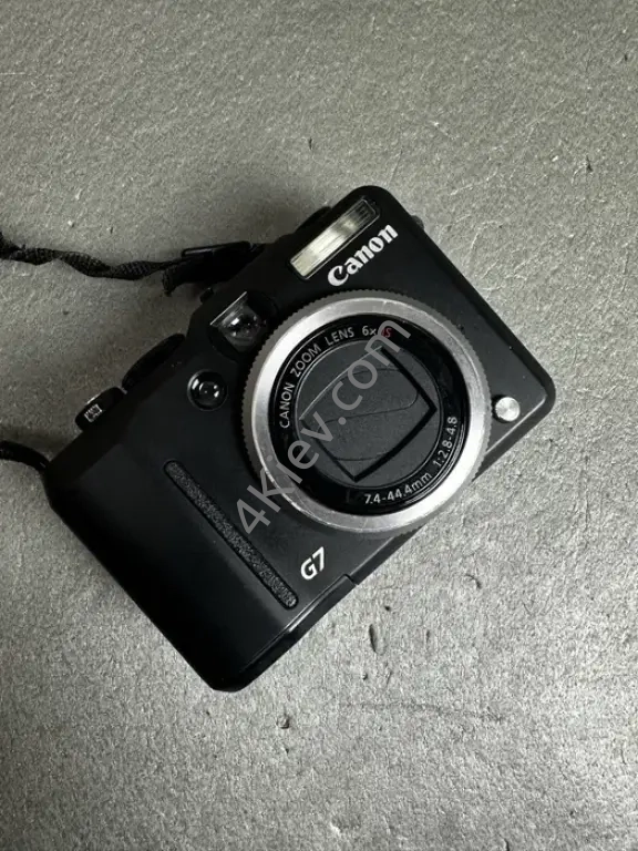 Цифровий фотоапарат Canon PowerShot G7