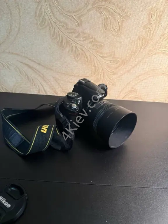 Фотоапарат Nikon D5000 + 2 об’єктиви Nikkor, зарядний пристрій і чохол