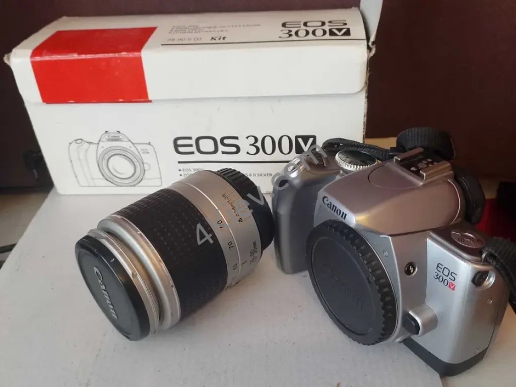 Продам плівковий дзеркальний фотоапарат Canon 300V з об'єктивом