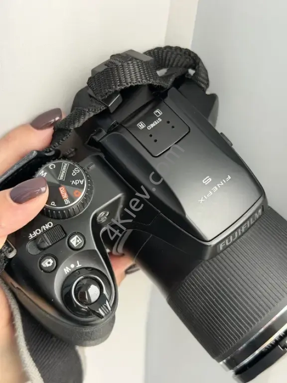 Фотоапарат Fujifilm FinePix S8200 — 40x Zoom
