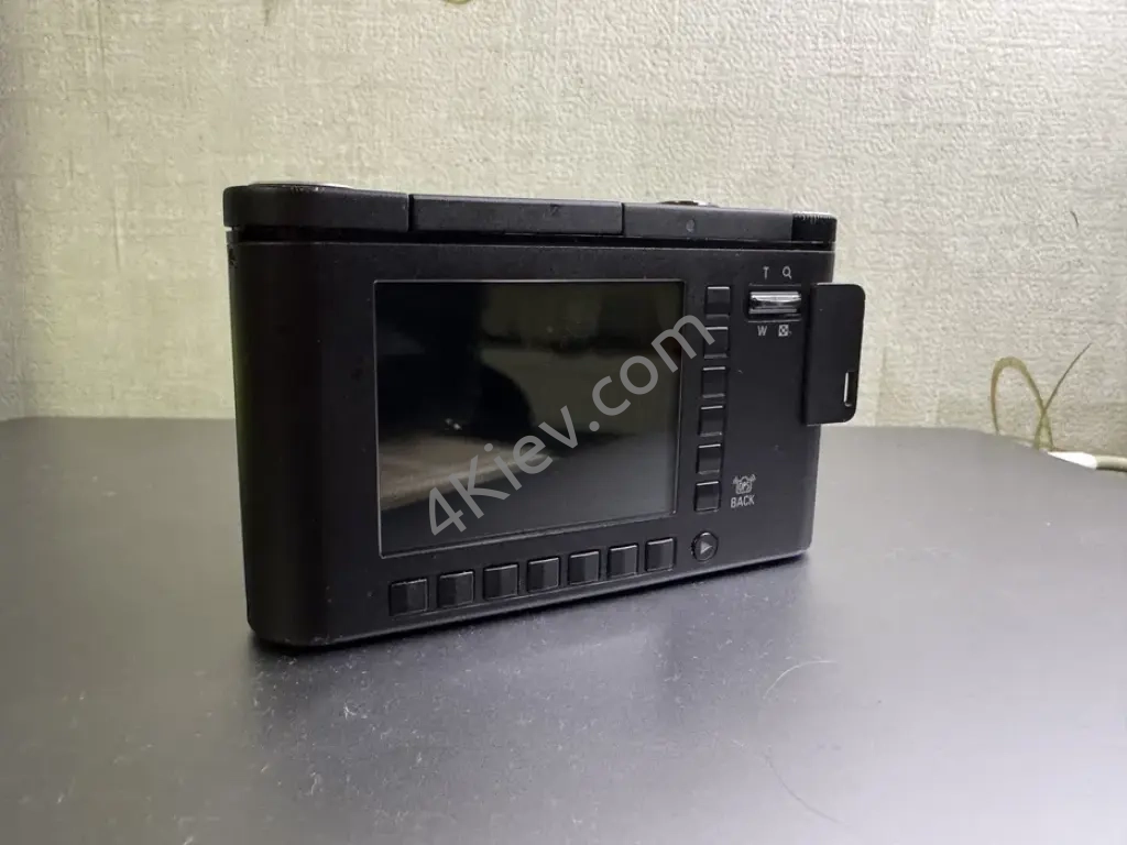 Цифровий фотоапарат Samsung NV7 OPS