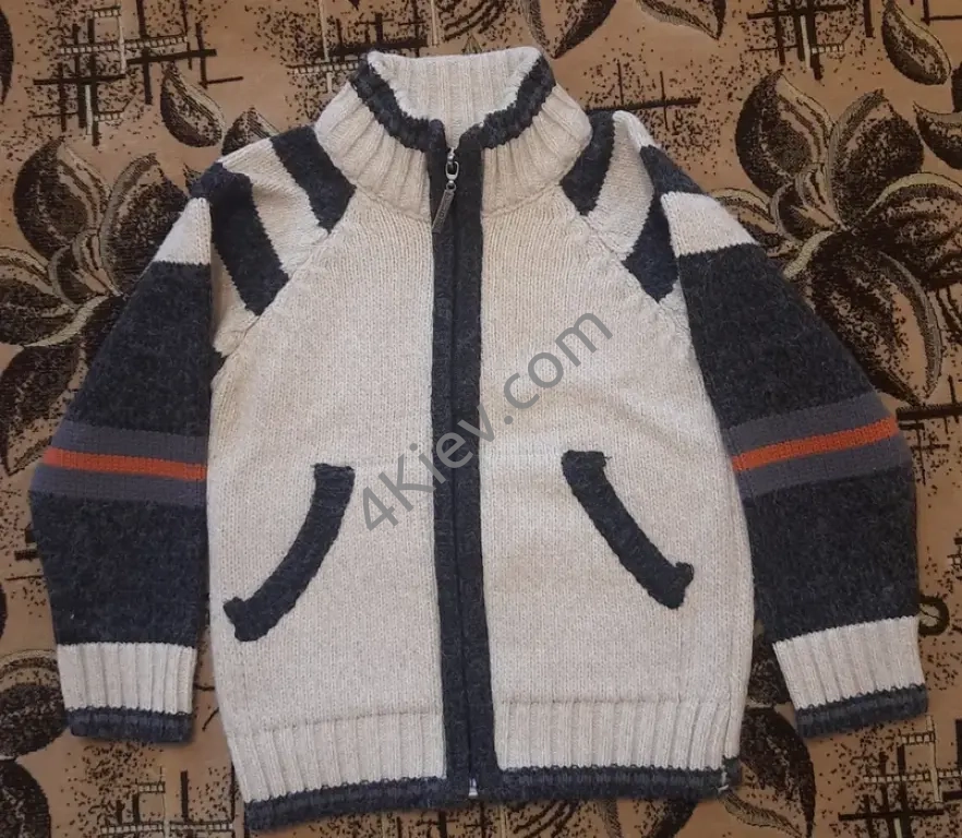 Кофти теплі на хлопчика 3-4 років 98-104