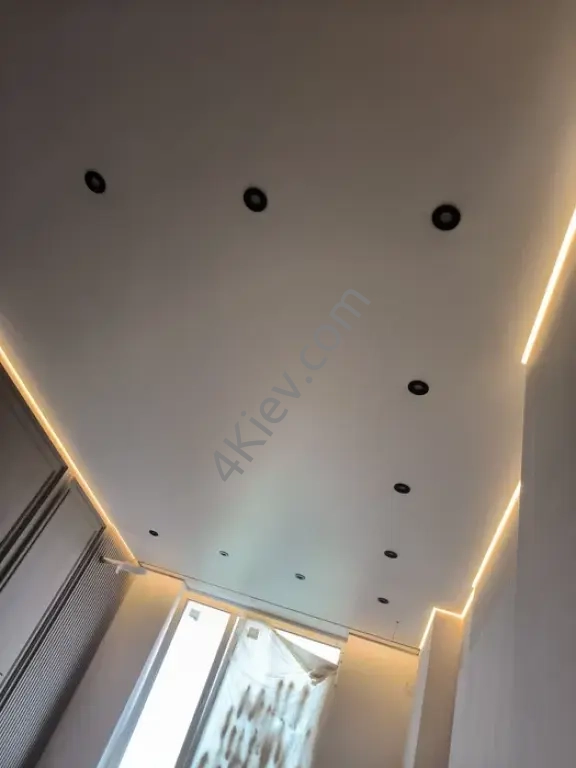 Встановлюємо натяжні стелі