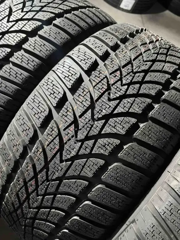 245/40/18 R18 Dunlop SP Winter Sport 4D 4шт нові зима