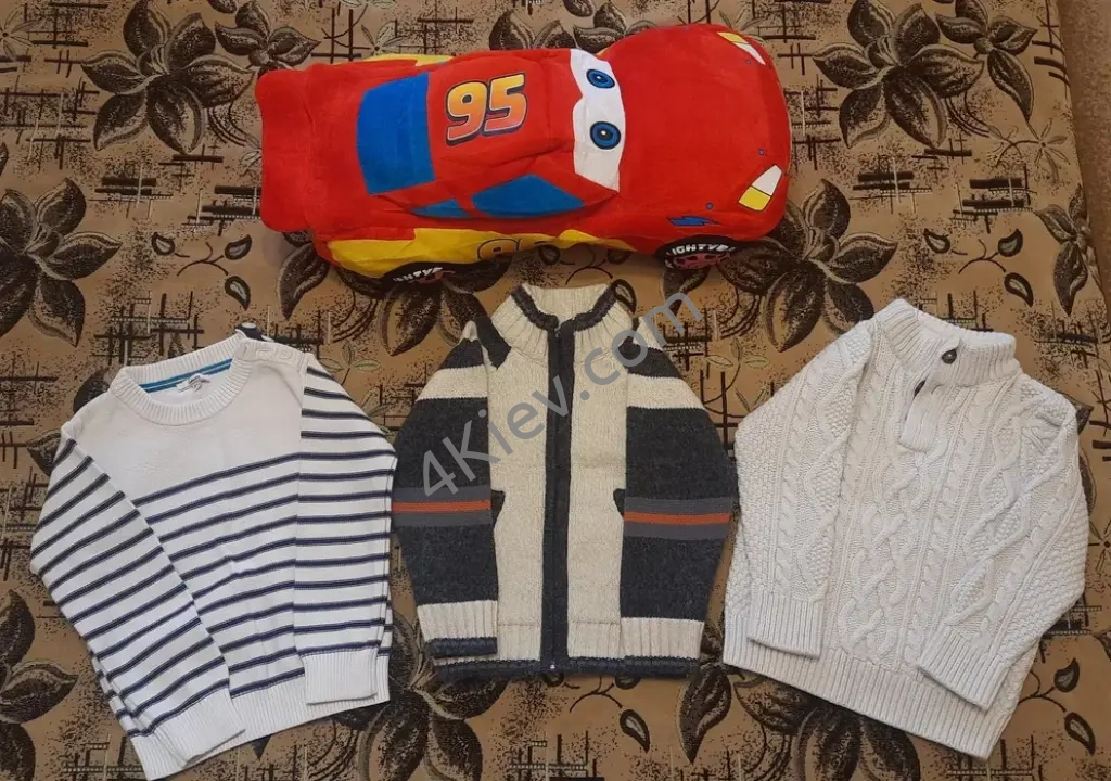 Кофти теплі на хлопчика 3-4 років 98-104