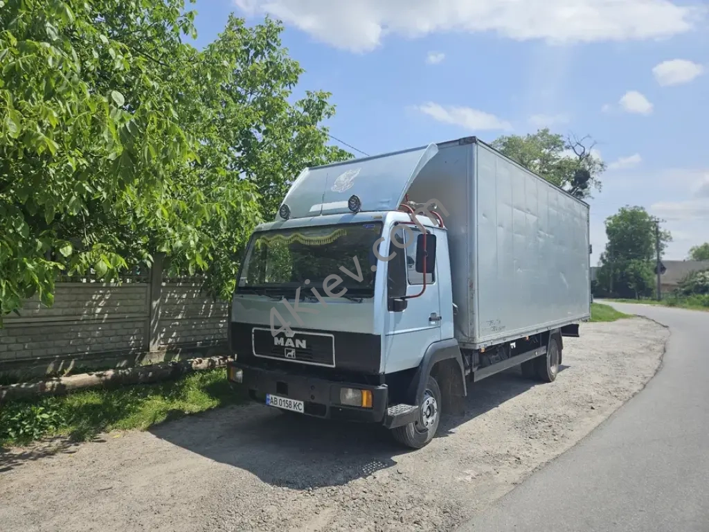 Вантажівка MAN 8.163