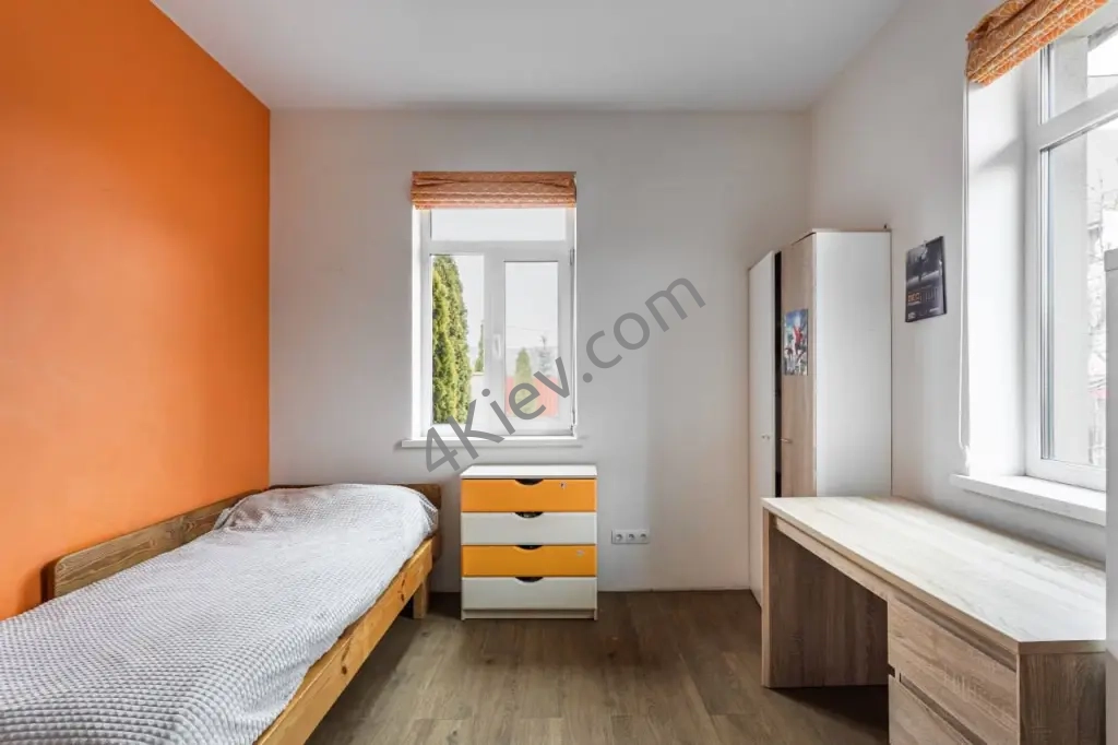 Продаж автономного будинку (електрика + піч, газ по ділянці)