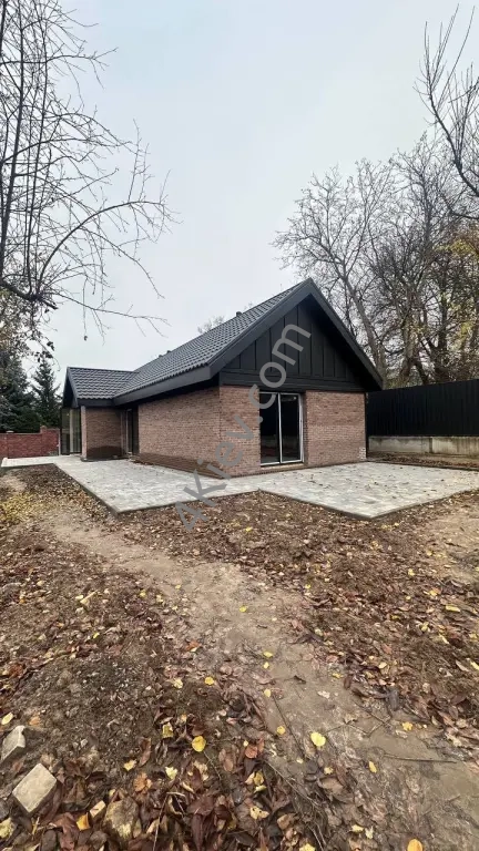 Новий сучасний одноповерховий будинок у Гореничах