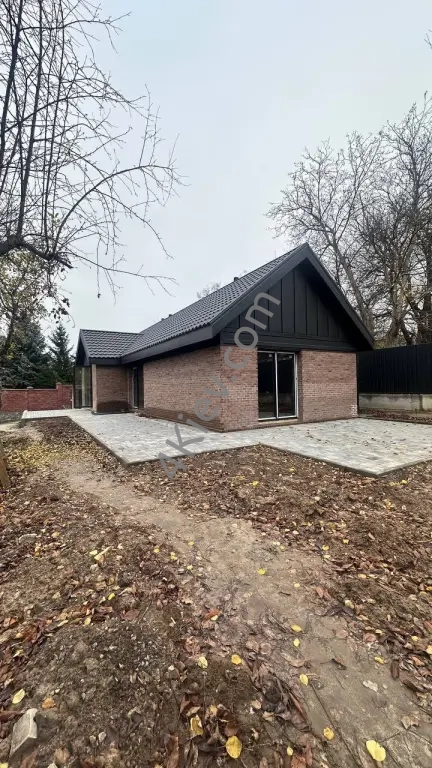 Новий сучасний одноповерховий будинок у Гореничах