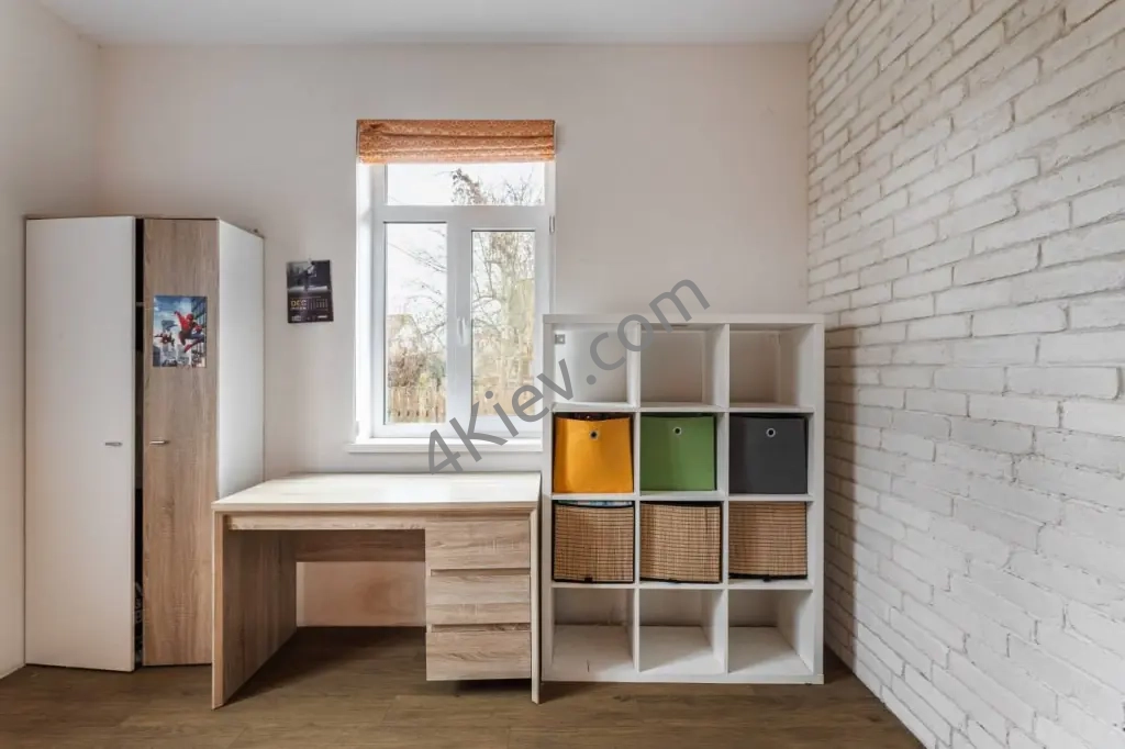 Продаж автономного будинку (електрика + піч, газ по ділянці)