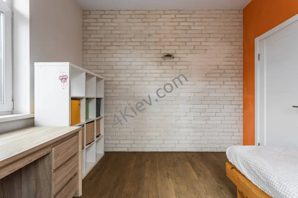 Продаж автономного будинку (електрика + піч, газ по ділянці)