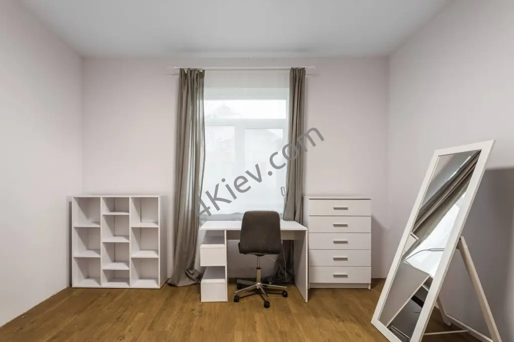 Продаж автономного будинку (електрика + піч, газ по ділянці)