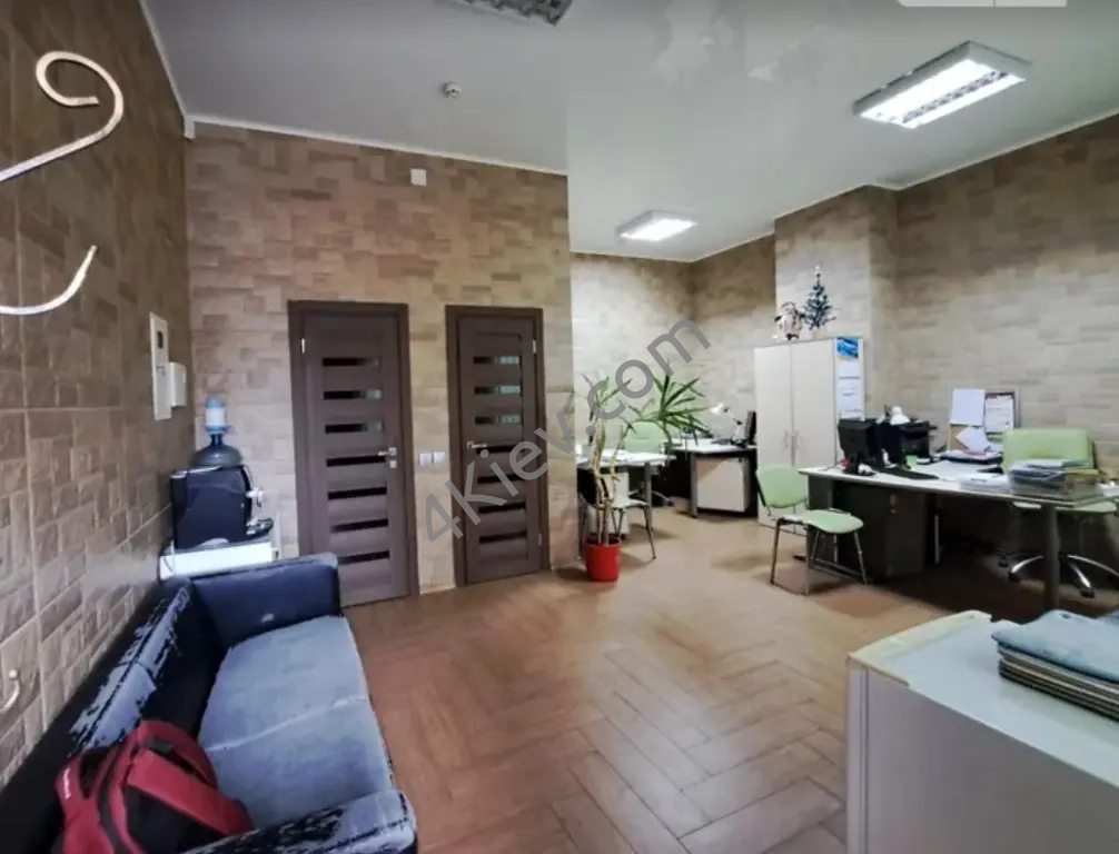 Продам нежитлове, метро Академмістечко Під магазин офіс, квартиру, салон студію