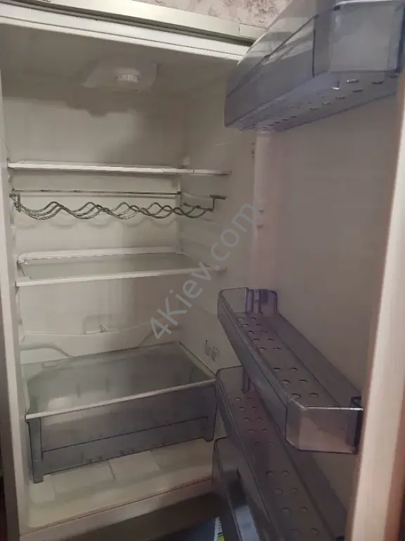 Продам б/у холодильник Beko