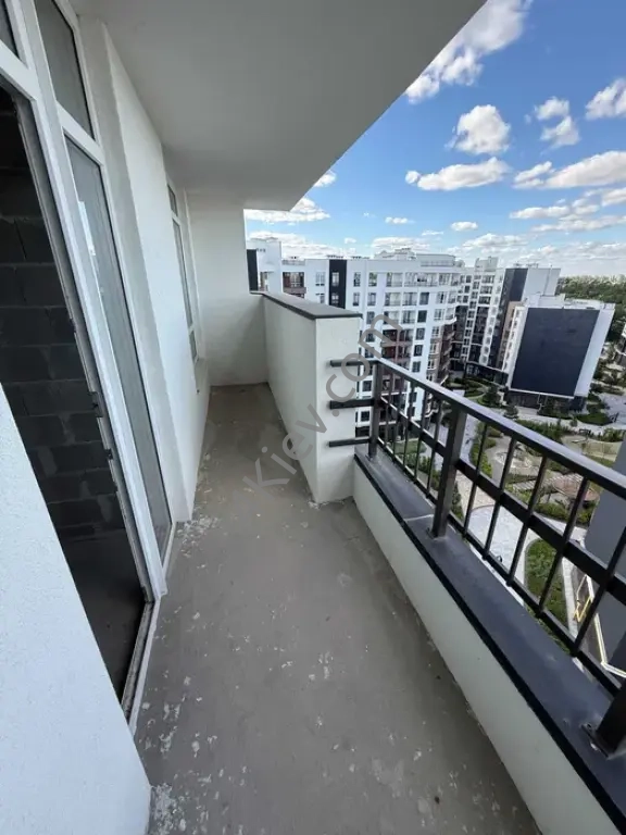 Дворівнева трикімнатна квартира