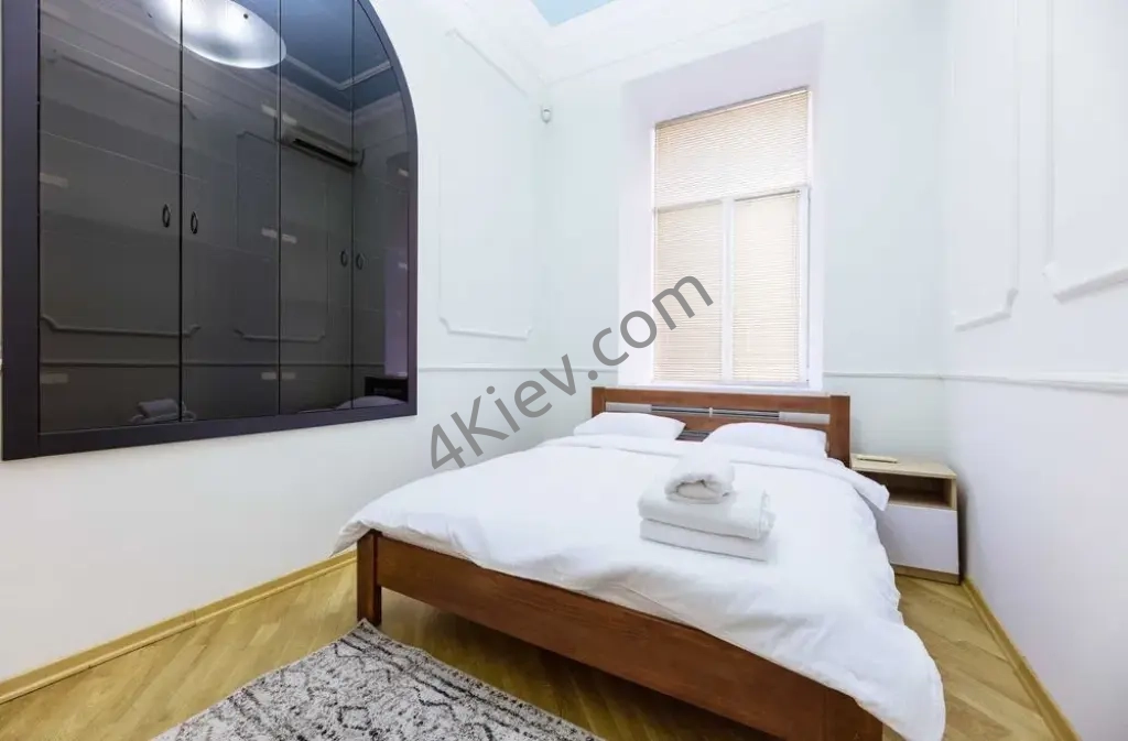 5к Центр Шота Руставелі квартира подобово Метро Палац Спорту