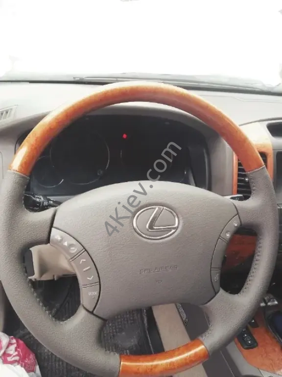 Перетяжка руля кожей. Киев.