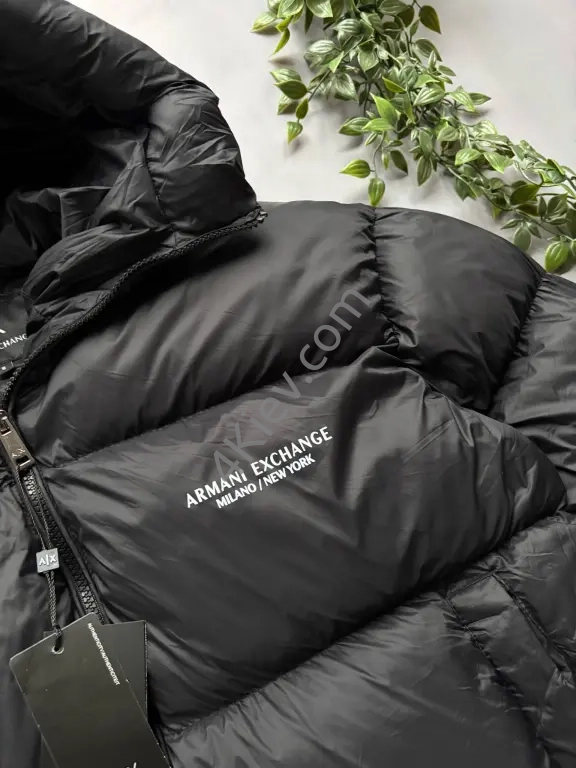 Armani Exchange Пуховик