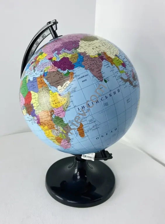Глобус політичний