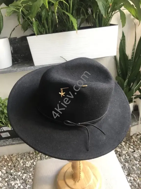 Капелюх з натурального фетру в асортименті