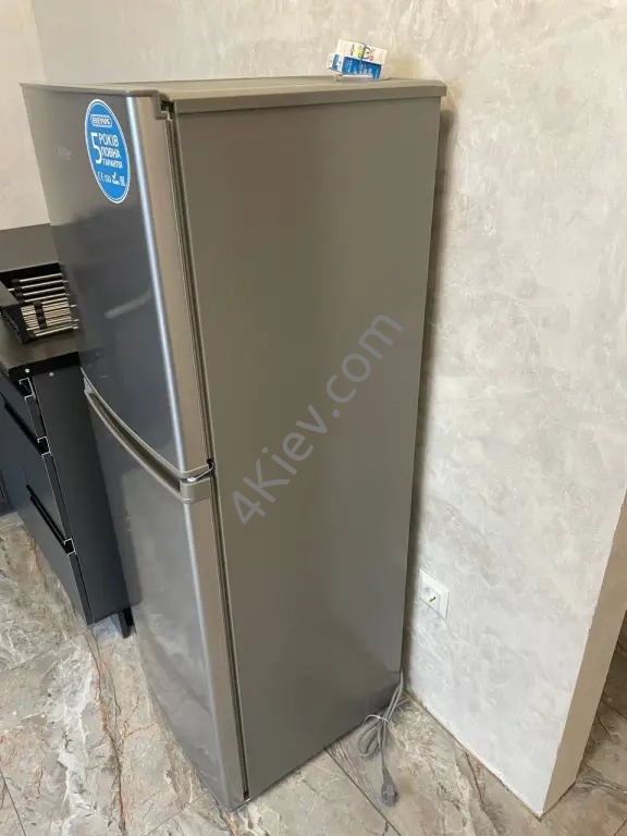 Продаж холодильника