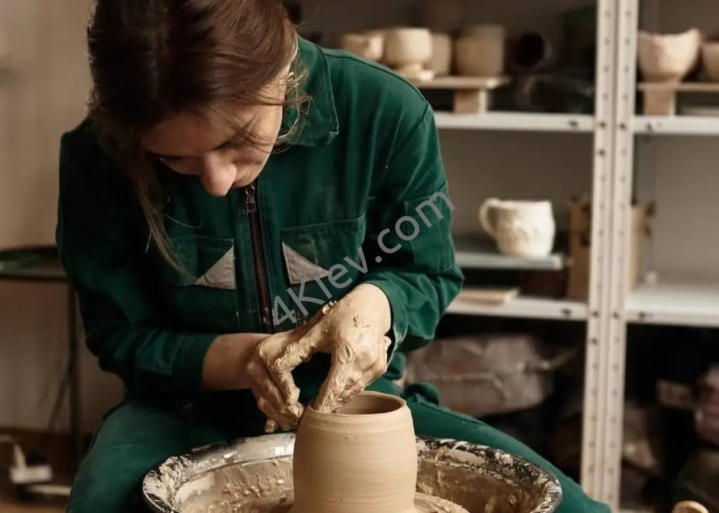 Майстер з ліпки