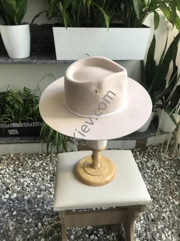 Капелюх з натурального фетру в асортименті