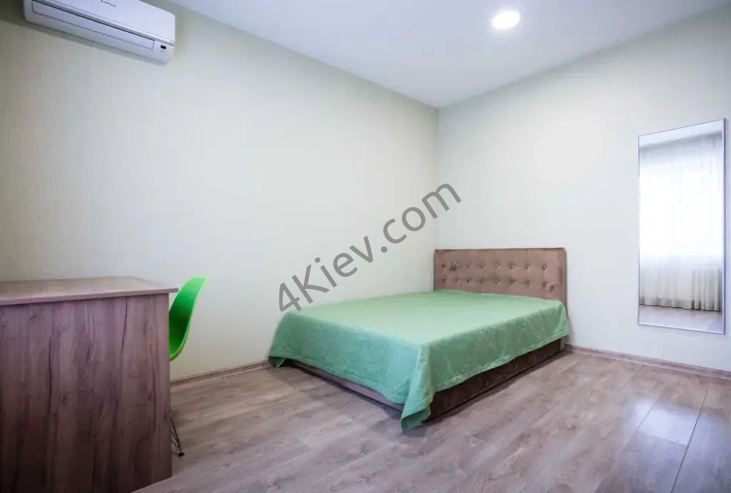 Своя однокімнатна ЖК "Кампус" по Нижньоключовій 14, без комиссии.