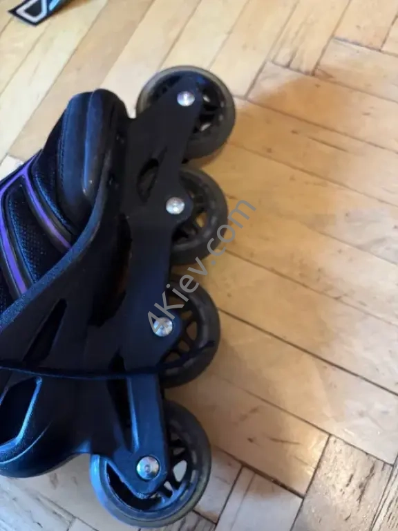 Ролики Rollerblade, розмір 39, чорні з фіолетовим