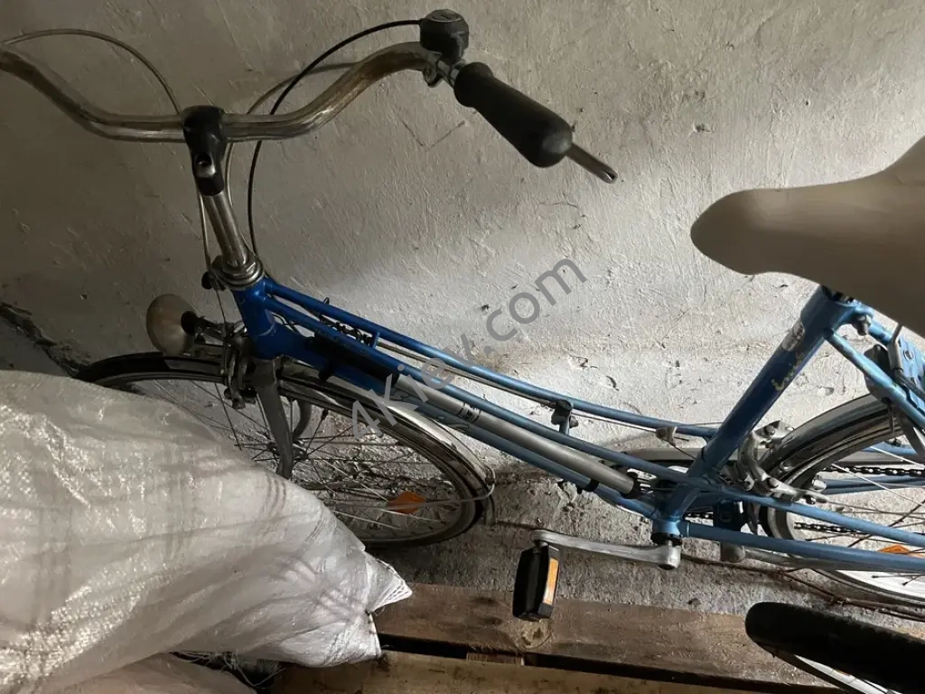 Продам велосипеди гарні педалі