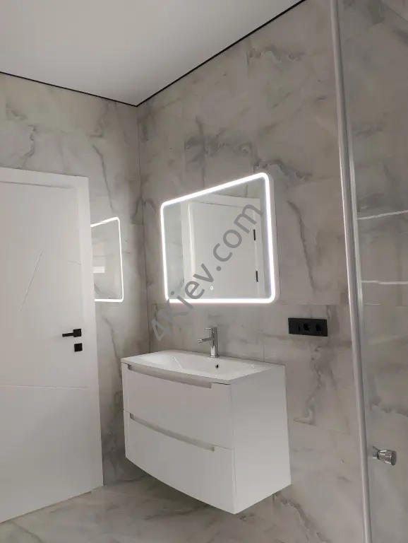 Продається новий сучасний будинок с.Березанщина