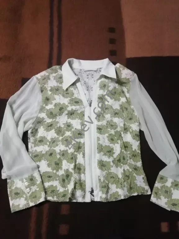 Блузки жіночі. . .
