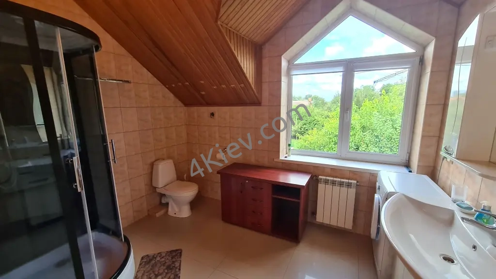 Продаж комерційного об'єкта. Київ. Осокорки, 3-й шлюз.