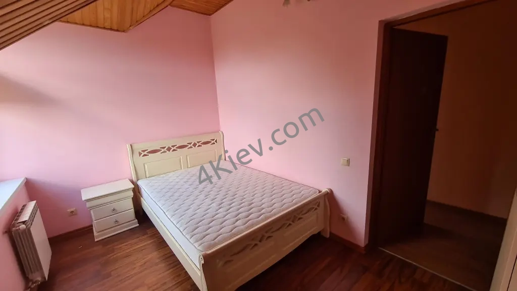 Продаж комерційного об'єкта. Київ. Осокорки, 3-й шлюз.