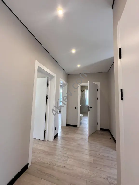 Продається стильний будинок у престижному котеджному містечку