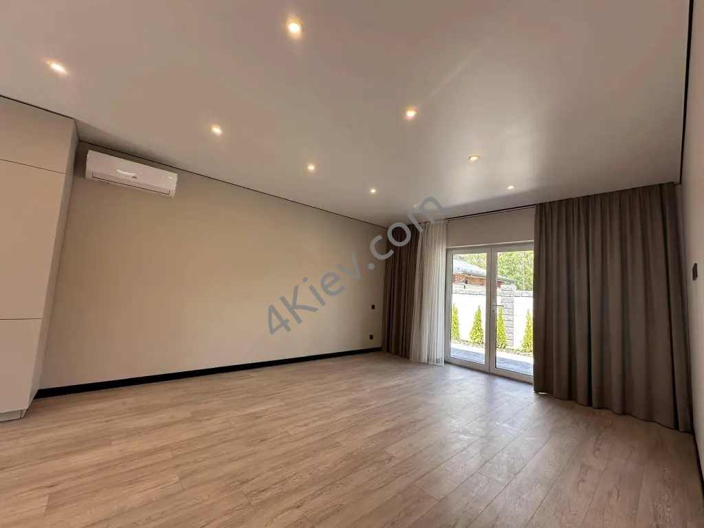 Продається стильний будинок у престижному котеджному містечку