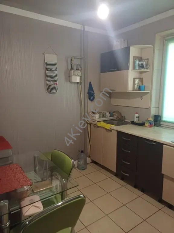 Оренда затишної кімнати в квартирі