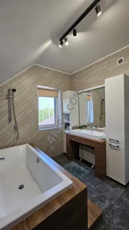 Оренда автономного будинку